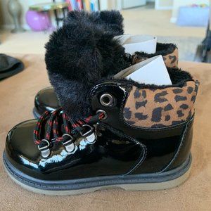 NWT SPROX Heidi II faux fur boot